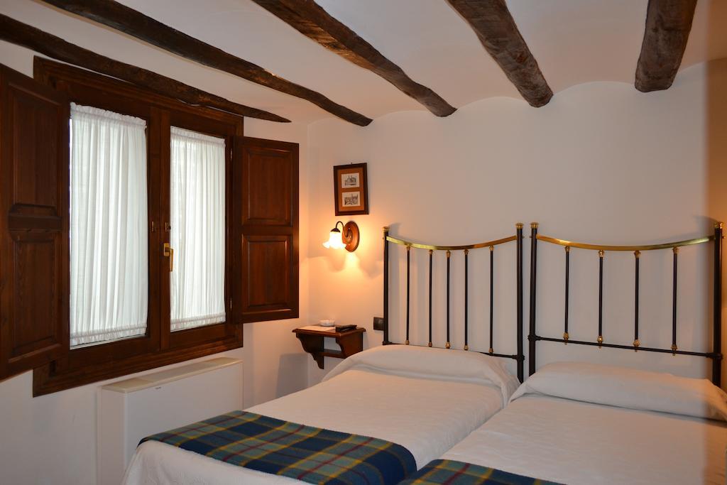 Hostal Santa Agueda Tarazona Room photo