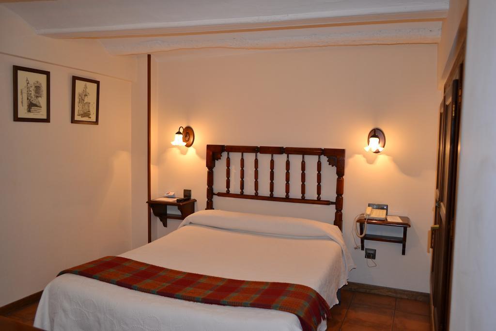 Hostal Santa Agueda Tarazona Room photo