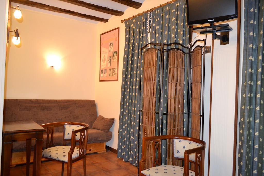 Hostal Santa Agueda Tarazona Room photo
